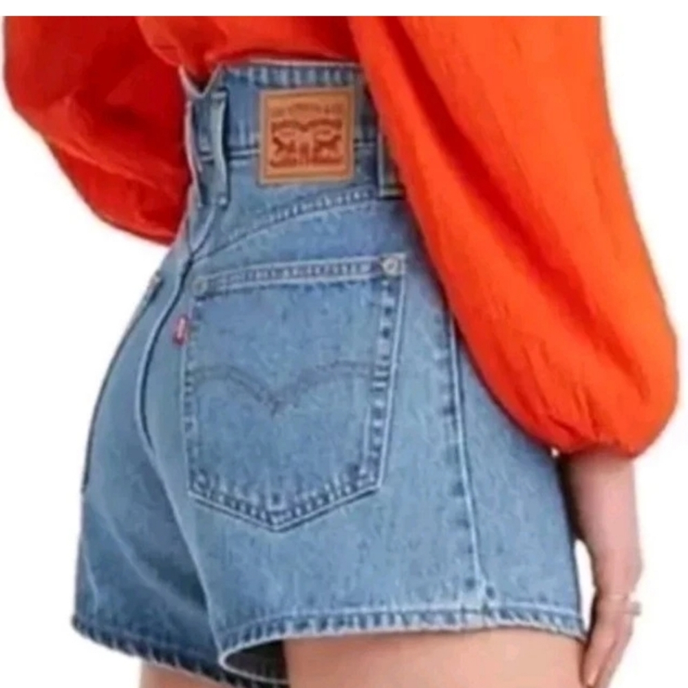 Levi's Jean Shorts Blue Denim Buttton Fly Knotched Back High Waisted Sz 32/3"